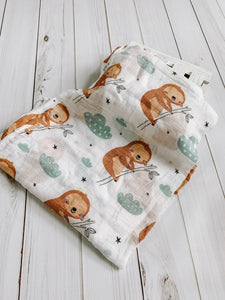 Sloth Muslin Swaddle Blanket / Muslin Blanket / Lightweight Blanket / Rainbow Baby Swaddle / Soft Blanket / Hospital Blanket / Sloth Blanket