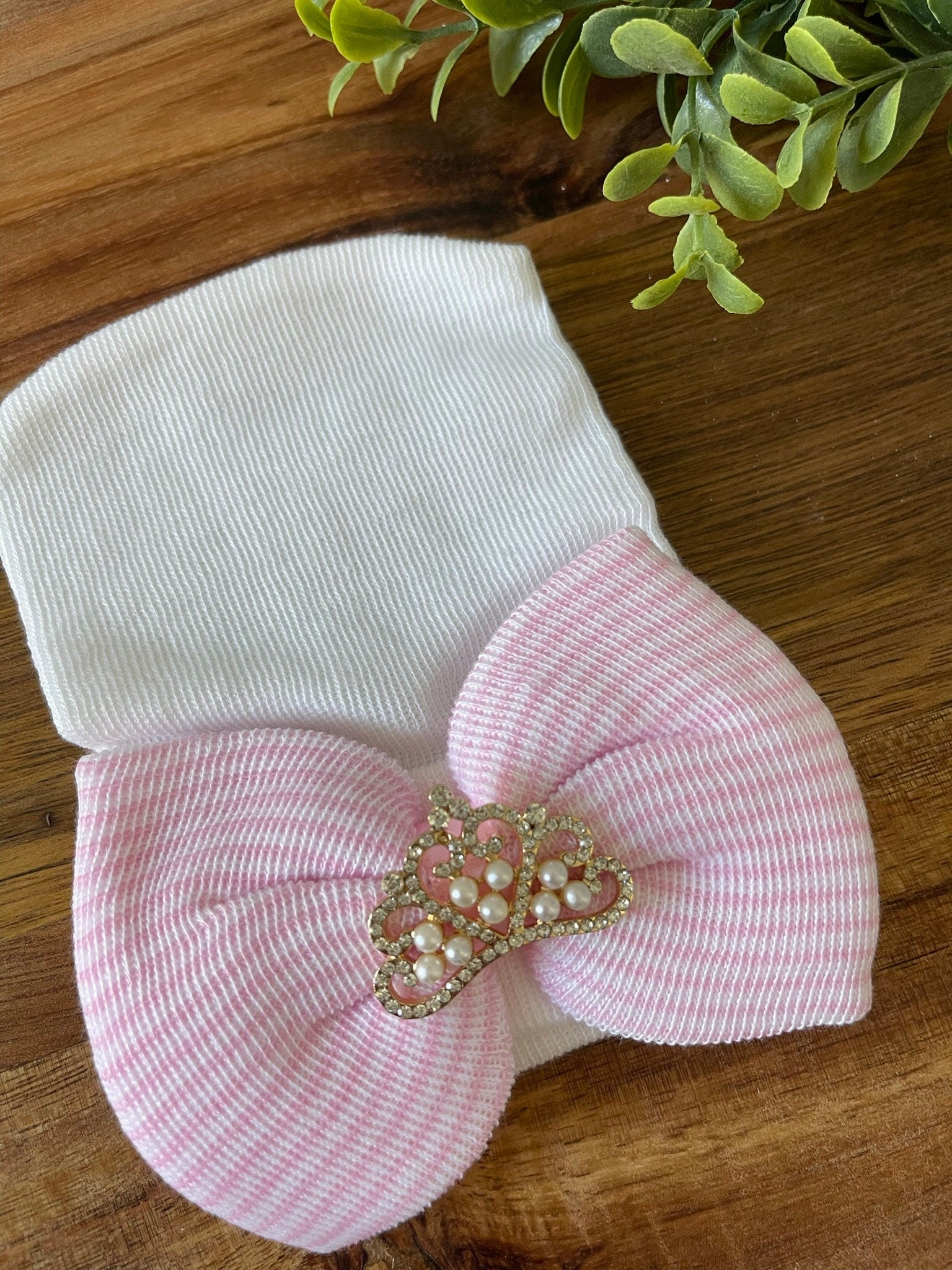 Pink and White Hospital Hat with Bow / Newborn Beenie / Hospital Beenie / Newborn Hospital Hat / Newborn Hat / Newborn Coming Home Outfit