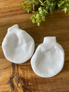 Newborn Mitts / No Scratch Mittens / Baby Mittens / Newborn Coming Home Outfit